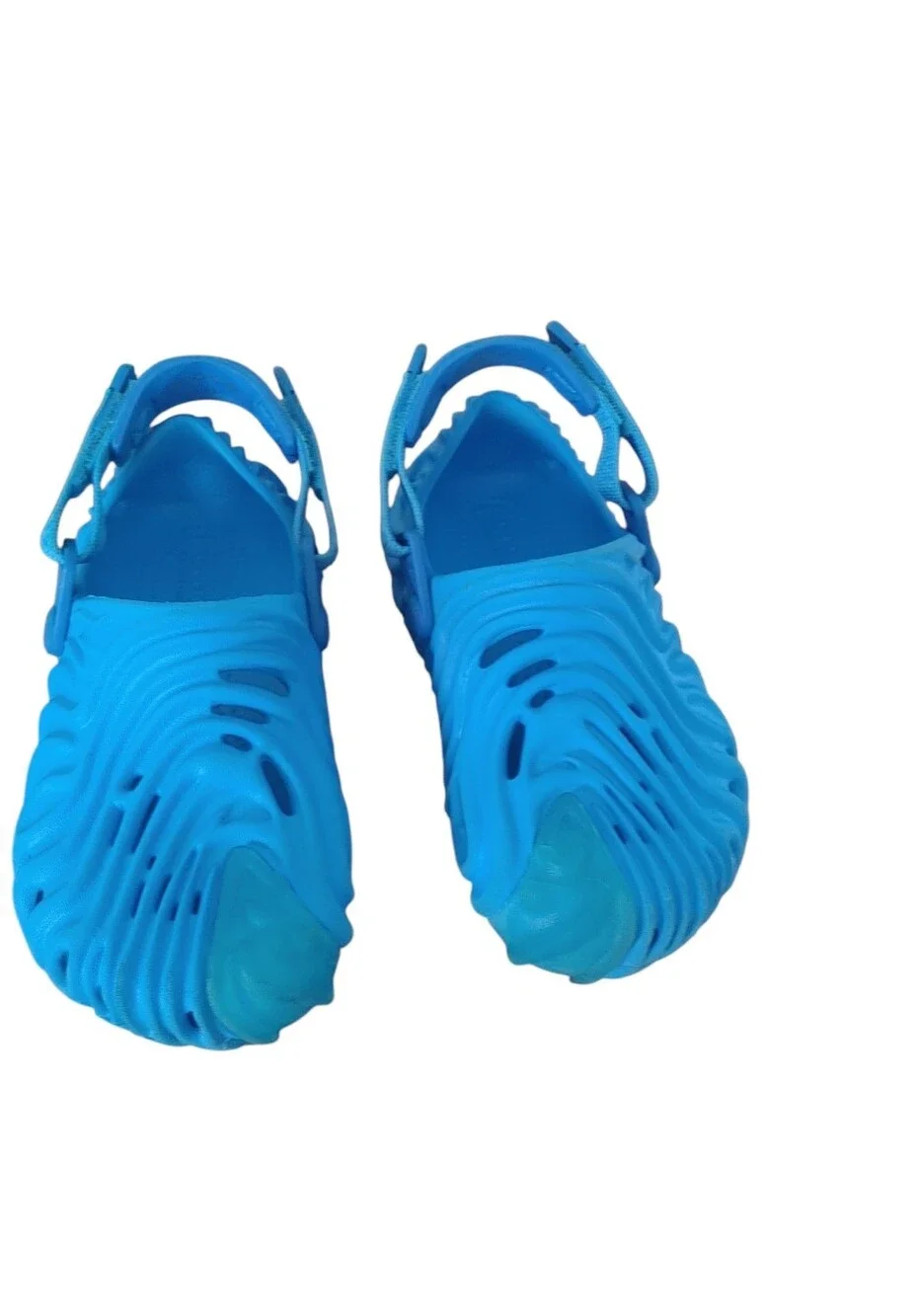 CROCS very good